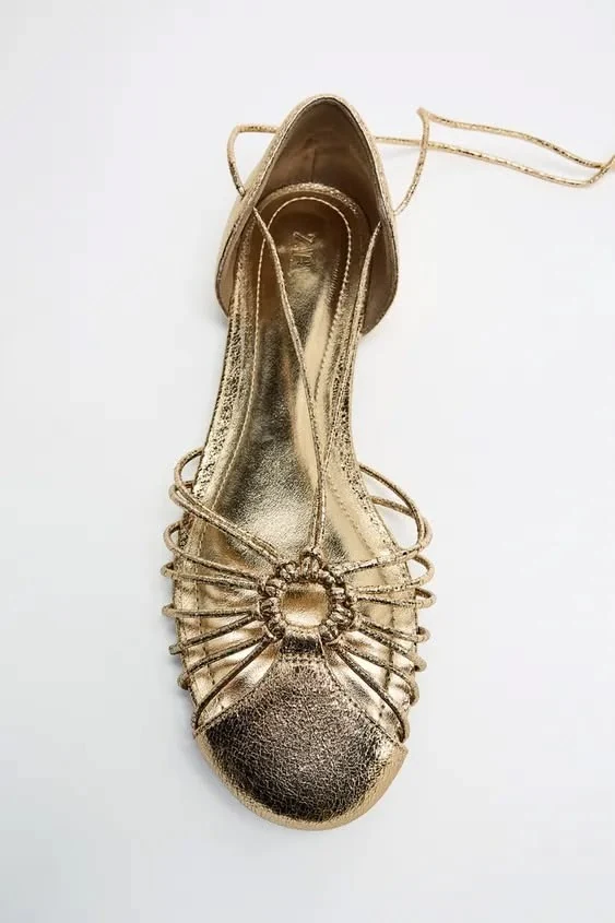 Gold sandal reference